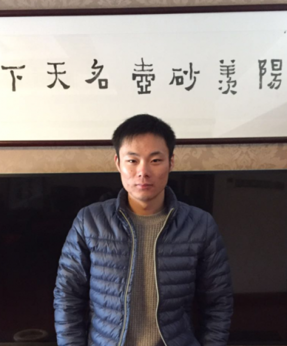 紫砂艺人王俊锋，工艺美术师