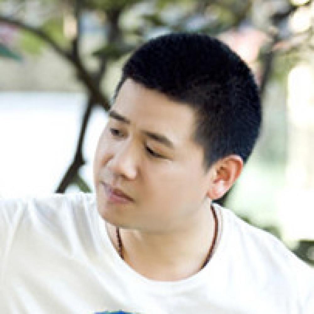 紫砂艺人王利君，高级工艺美术师