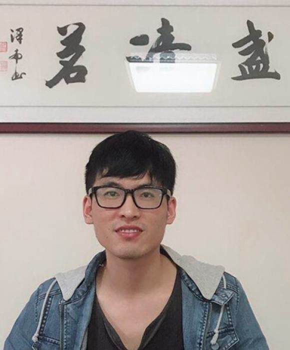 紫砂艺人王卿，助理工艺美术师