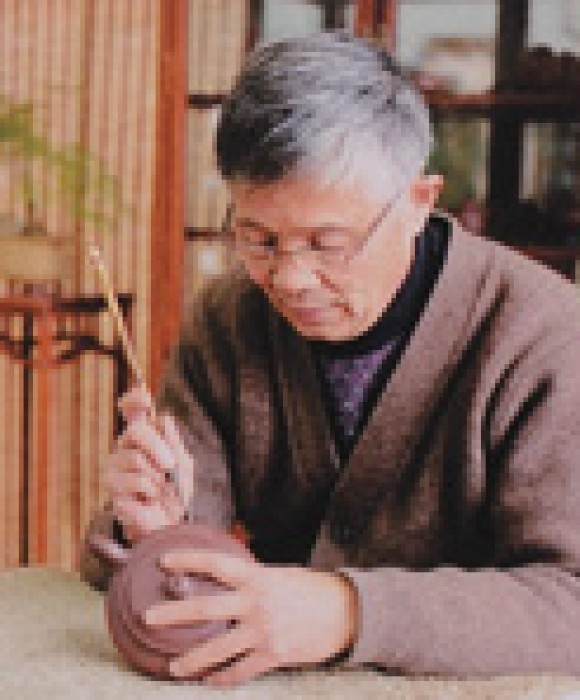 紫砂艺人王品荣，高级工艺美术师