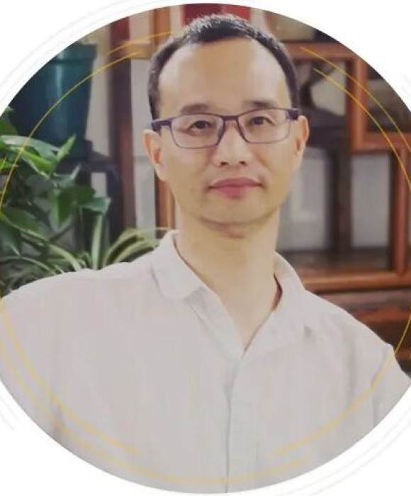 紫砂艺人王善朝，工艺美术师