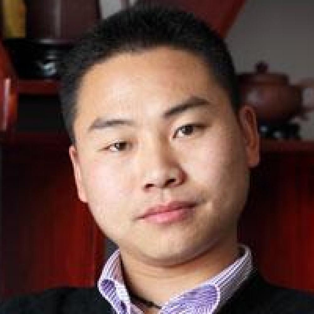 紫砂艺人王国俊，高级工艺美术师