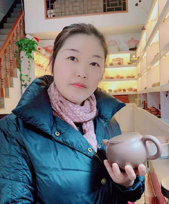 紫砂艺人王小云，工艺美术师