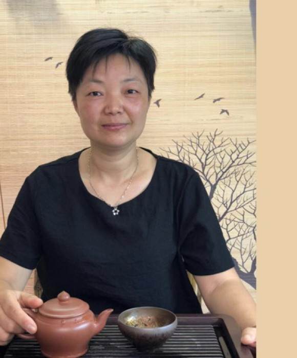 紫砂艺人王小妹，工艺美术师