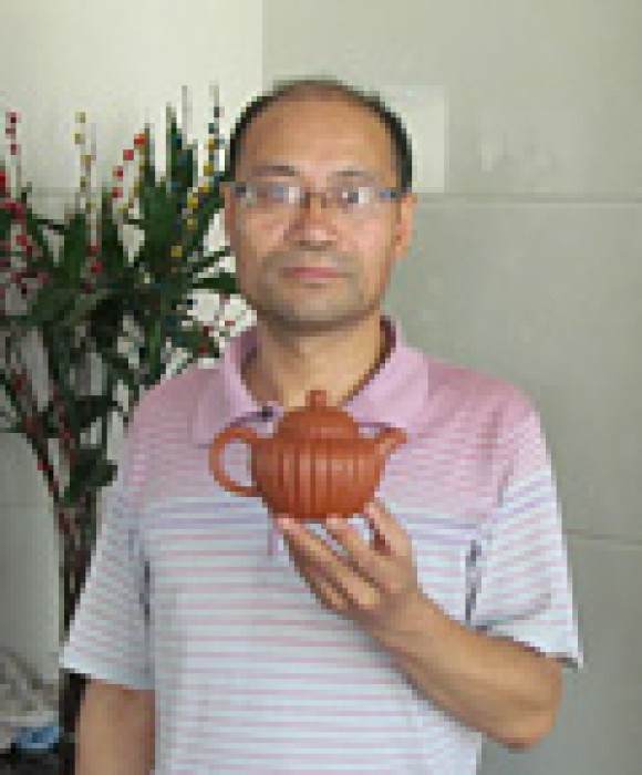 紫砂艺人王小平，工艺美术师