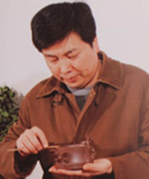 紫砂艺人王建南，高级工艺美术师