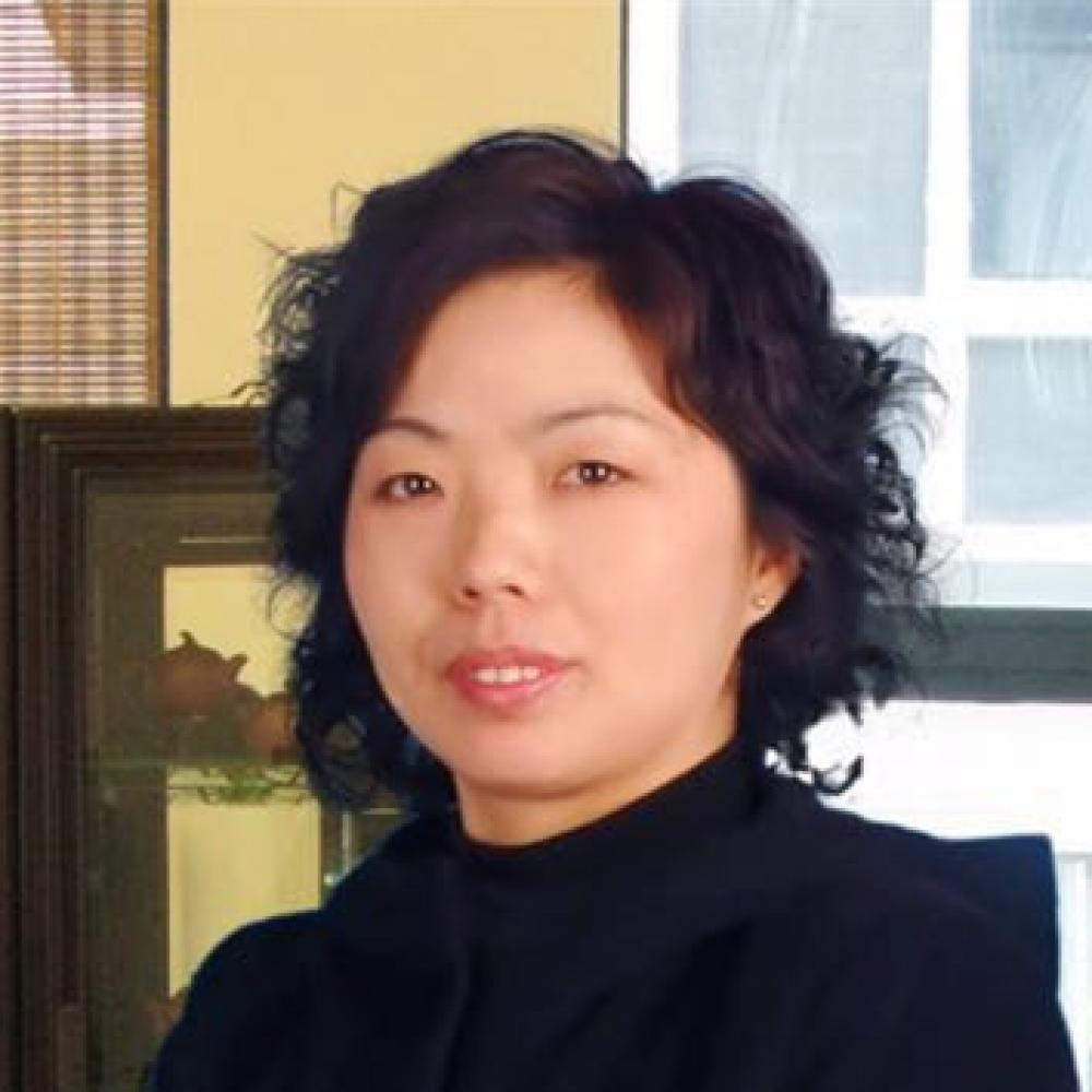 紫砂艺人王建芳，高级工艺美术师