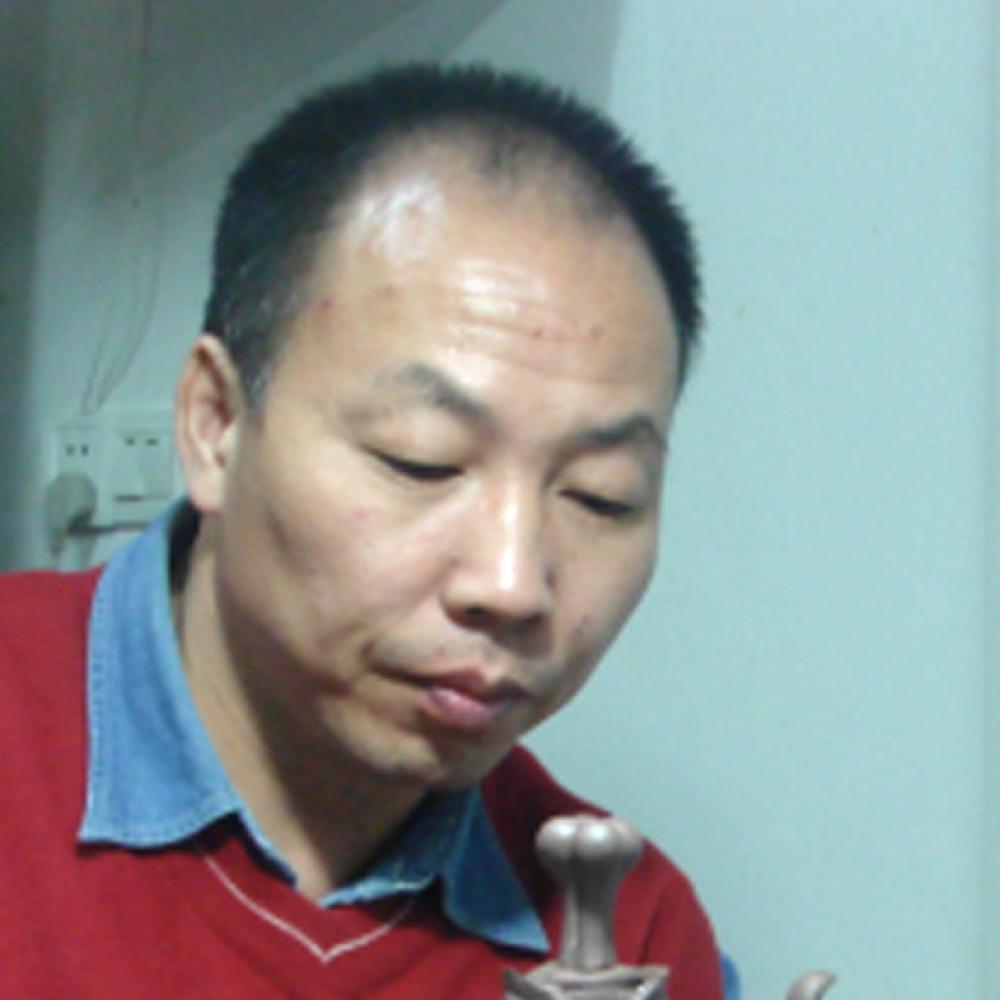 紫砂艺人王志刚，高级工艺美术师