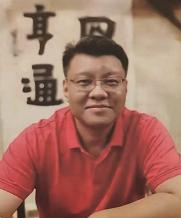 紫砂艺人王文浩，高级工艺美术师