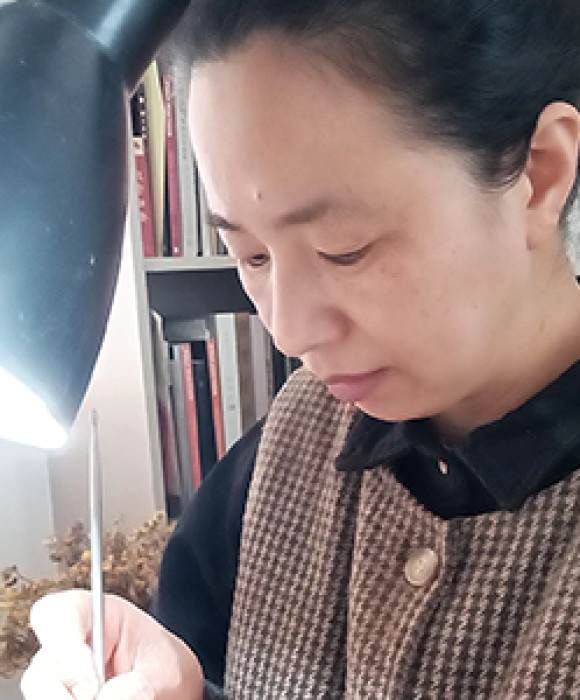 紫砂艺人王明蓉，工艺美术师