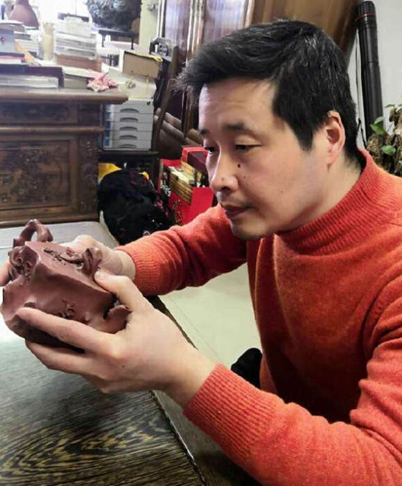 紫砂艺人王晓旭，助理工艺美术师