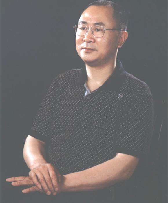 紫砂艺人王根锁，工艺美术师