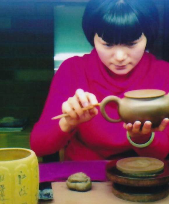 紫砂艺人王海琴，工艺美术师