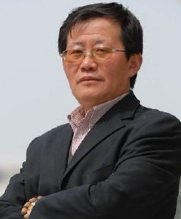 紫砂艺人王海金，工艺美术师