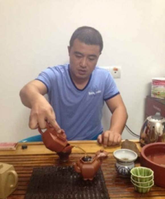 紫砂艺人王琦，工艺美术员