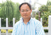 紫砂艺人王福君，正高级工艺美术师