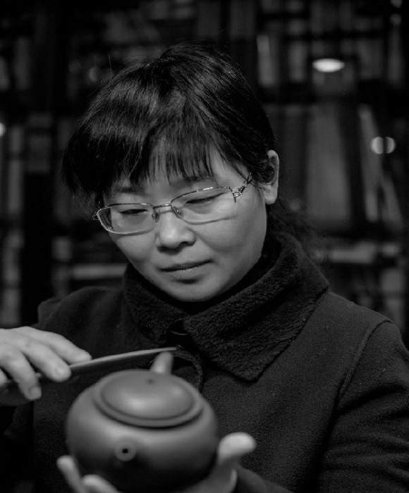 紫砂艺人王竹君，工艺美术师