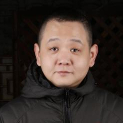 紫砂艺人王育春，工艺美术师