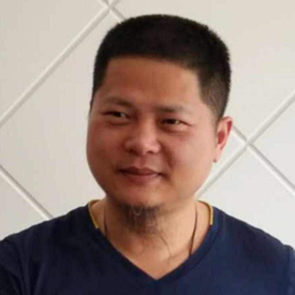紫砂艺人王锡军，高级工艺美术师