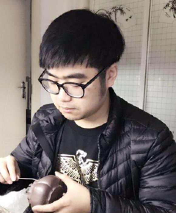 紫砂艺人王锦心，助理工艺美术师