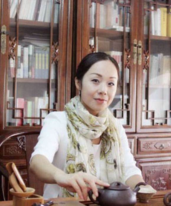 紫砂艺人王雅丽，工艺美术师