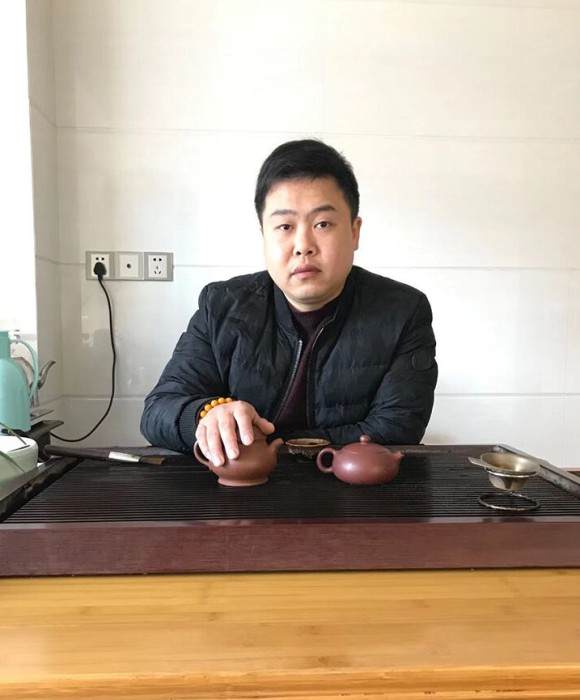 紫砂艺人王韬，助理工艺美术师