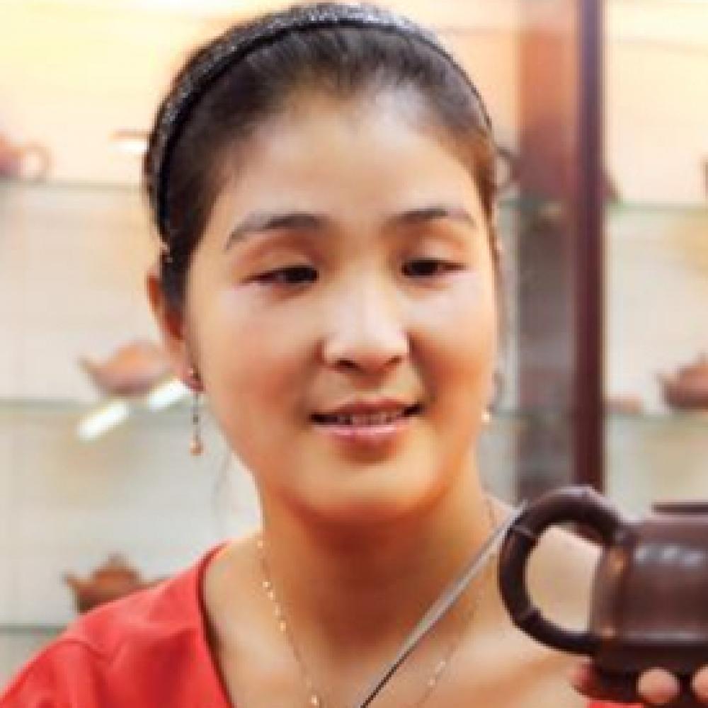 紫砂艺人王香勤，高级工艺美术师
