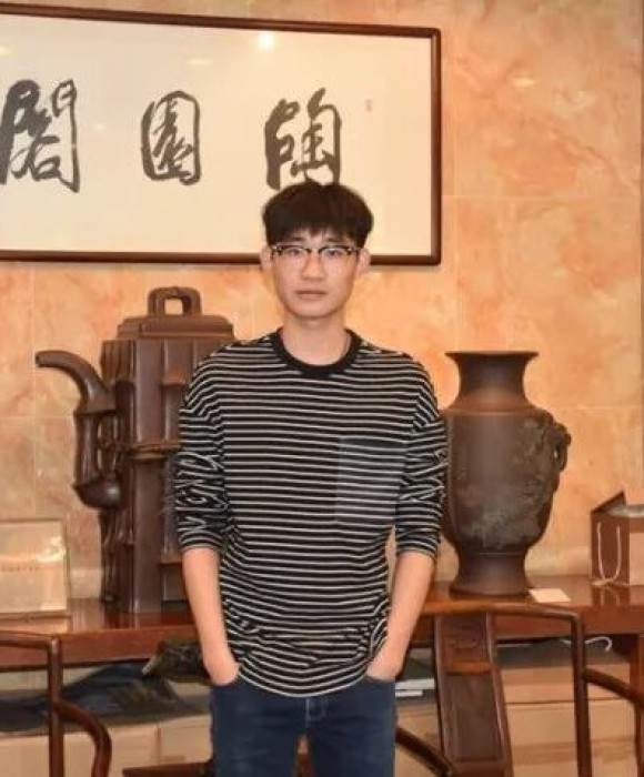 紫砂艺人王鹏程，助理工艺美术师
