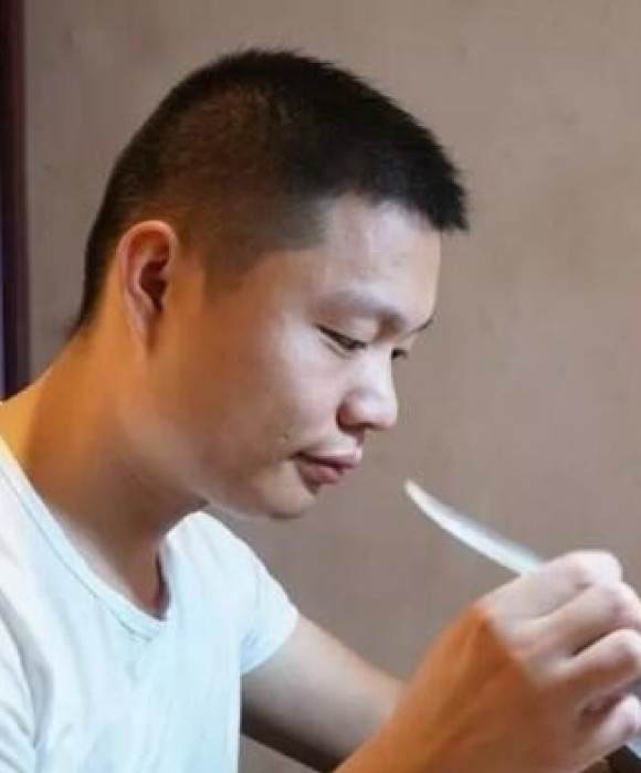 紫砂艺人王龙，民间实力派