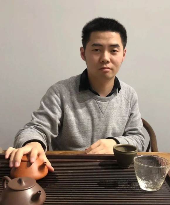 紫砂艺人盛杰，工艺美术师