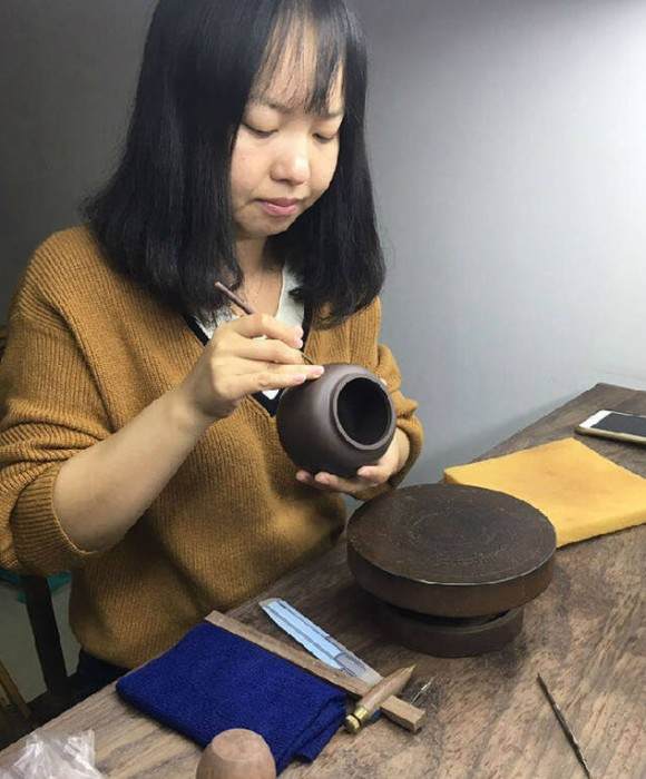 紫砂艺人禹凌，高级工艺美术师