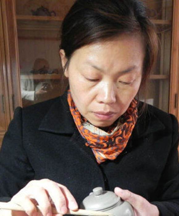 紫砂艺人程霞，工艺美术师