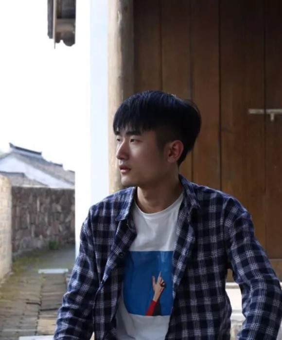 紫砂艺人章晋学，助理工艺美术师