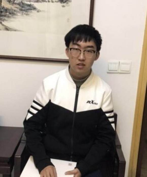 紫砂艺人纪岳，助理工艺美术师