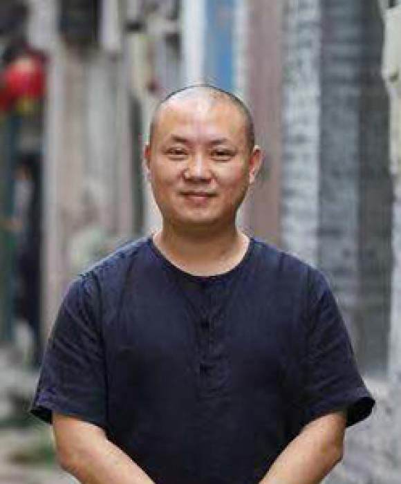 紫砂艺人纪豪杰，工艺美术员