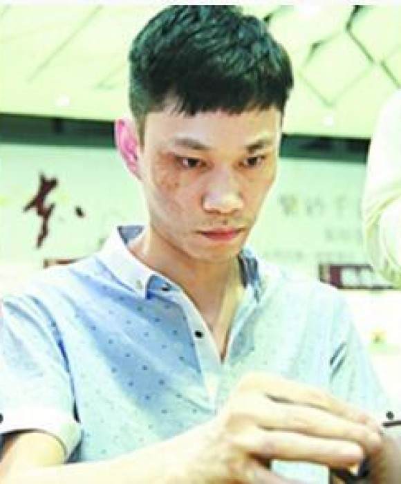 紫砂艺人纪贤，工艺美术师