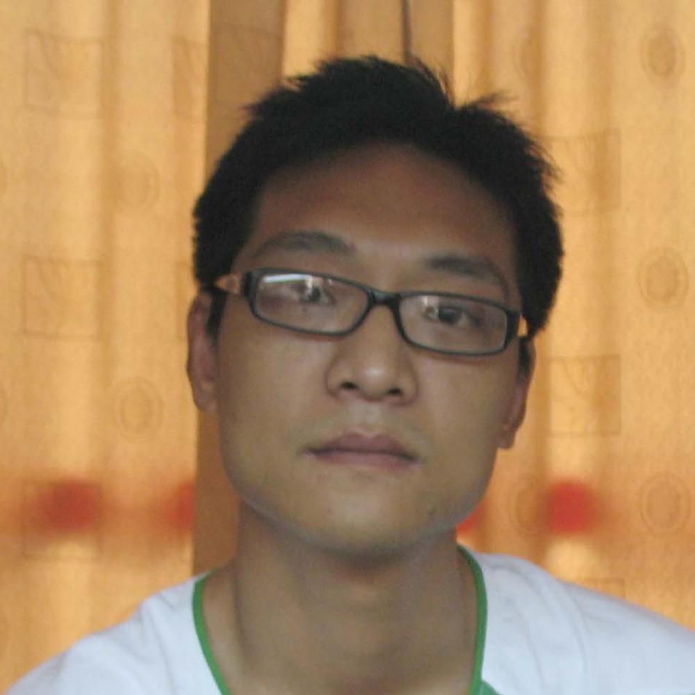 紫砂艺人经利峰，高级工艺美术师