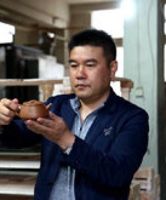 紫砂艺人胡云鸽，高级工艺美术师