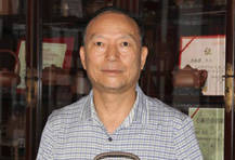 紫砂艺人胡敖君，高级工艺美术师