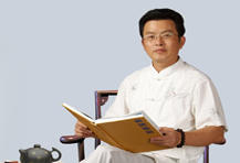 紫砂艺人胡洪明，正高级工艺美术师