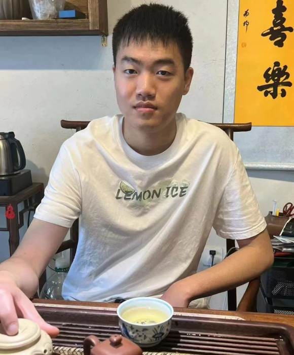 紫砂艺人芮锋，民间实力派