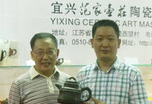 紫砂艺人范伟群，正高级工艺美术师
