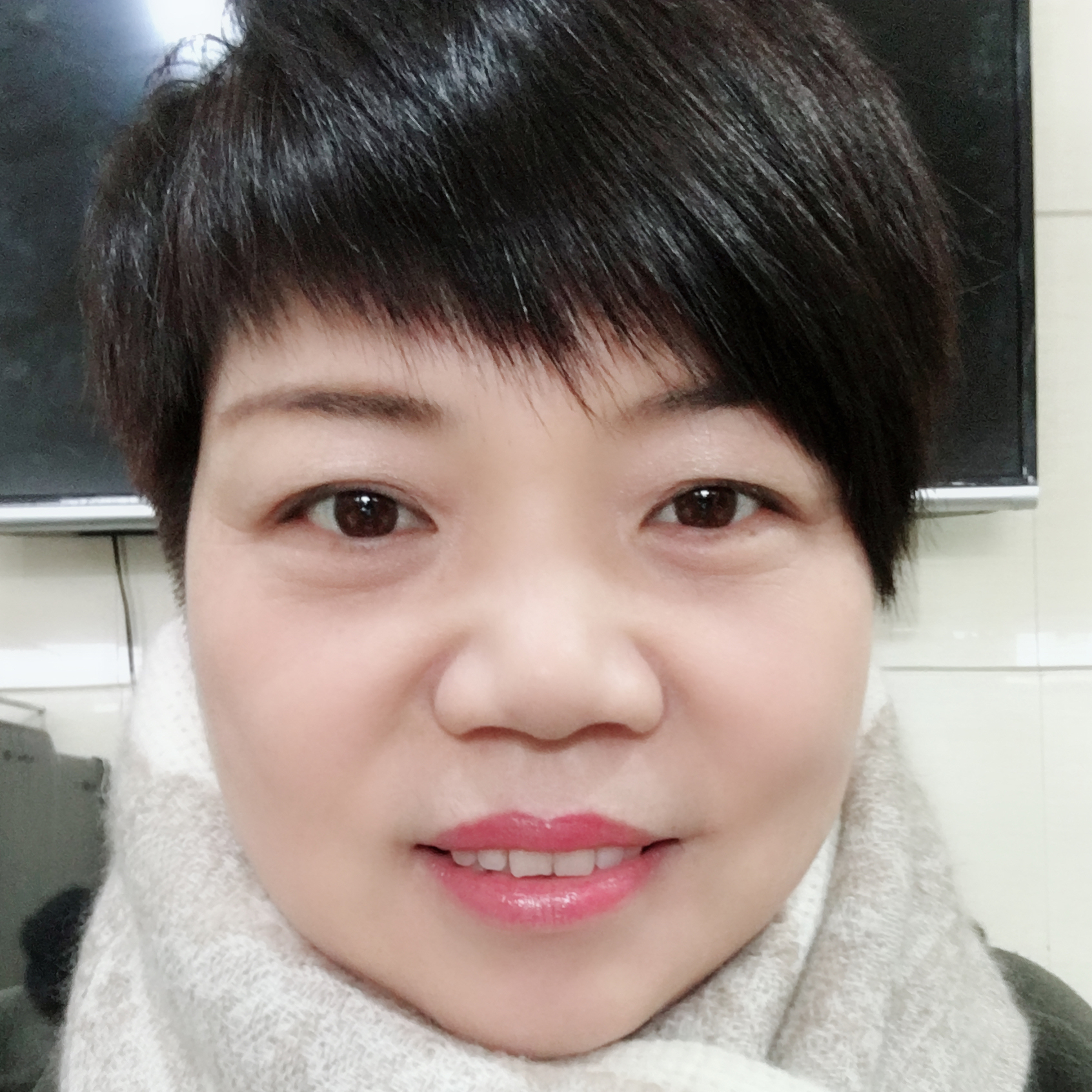 紫砂艺人范利平，工艺美术师
