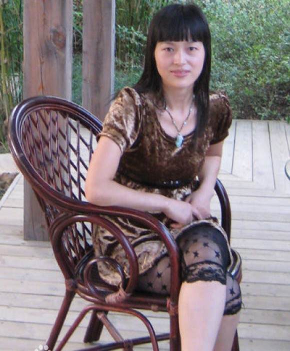 紫砂艺人范娟，高级工艺美术师