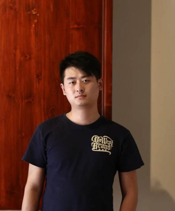 紫砂艺人范宝，助理工艺美术师