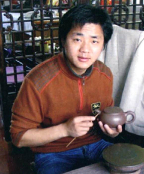 紫砂艺人范振，工艺美术师