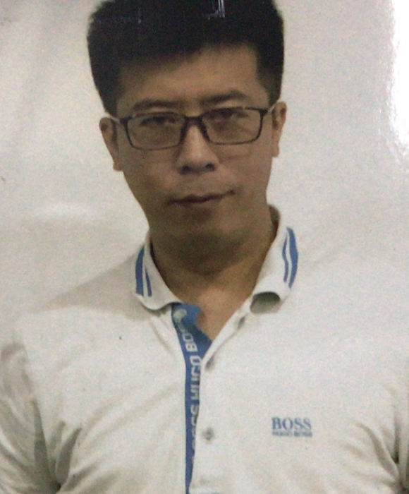 紫砂艺人范春荣，民间实力派