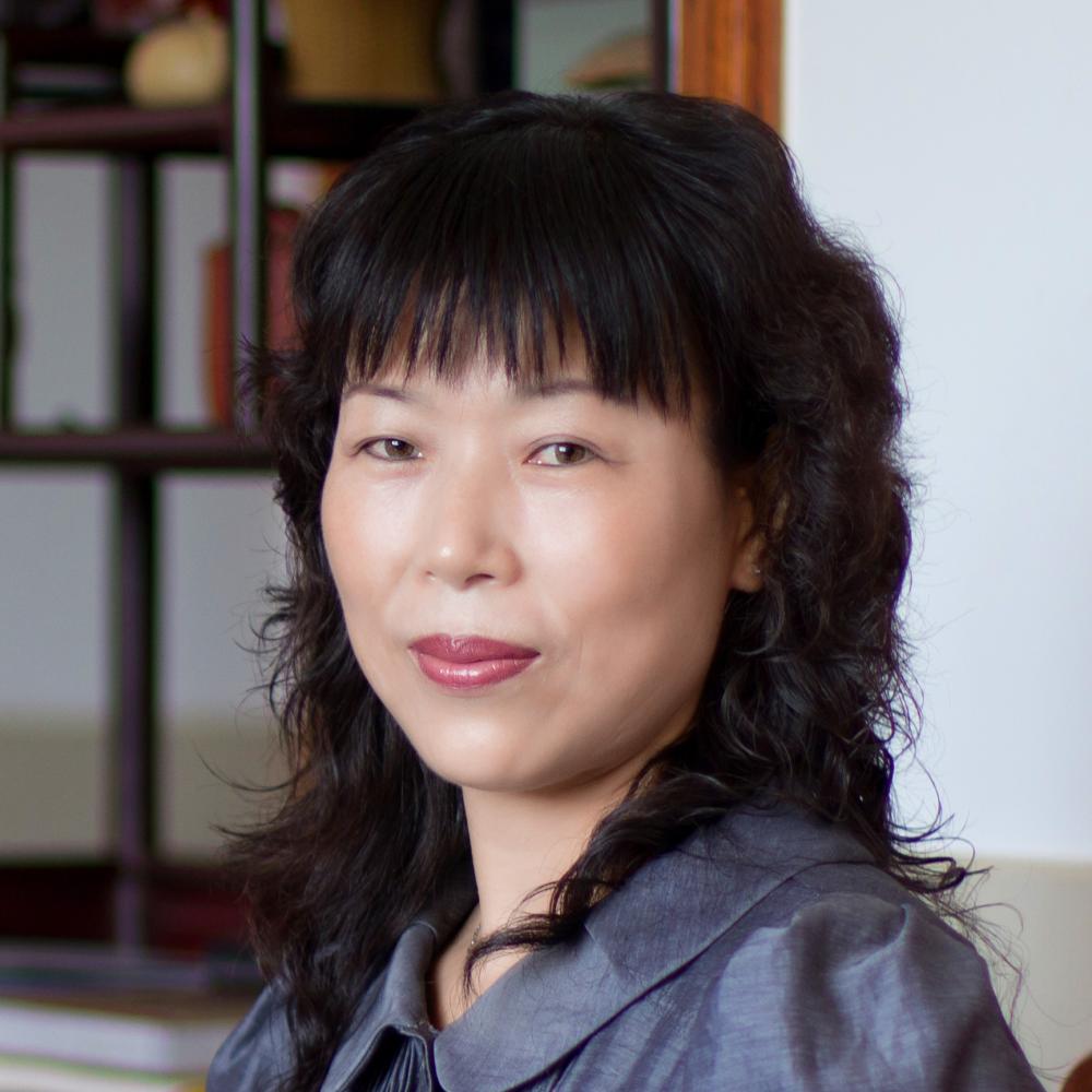 紫砂艺人范杏华，正高级工艺美术师