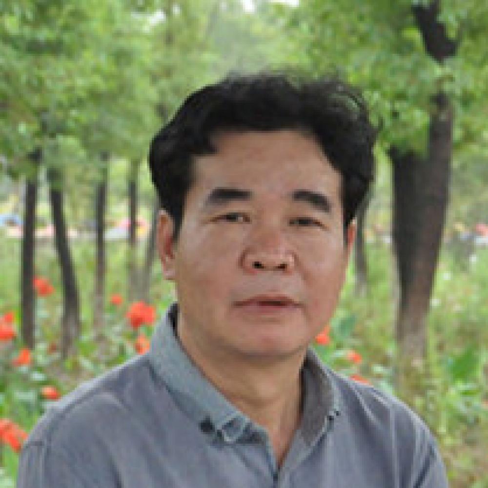 紫砂艺人范永平，工艺美术师