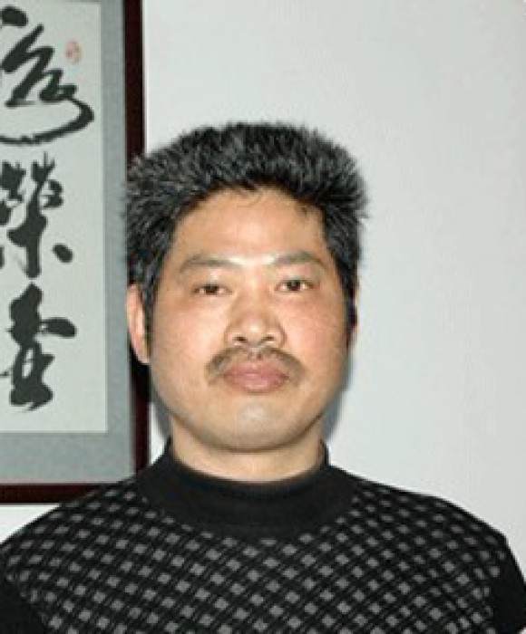 紫砂艺人范海军，工艺美术师